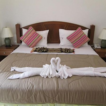 Mt Hotel Patong Пхукет Экстерьер фото