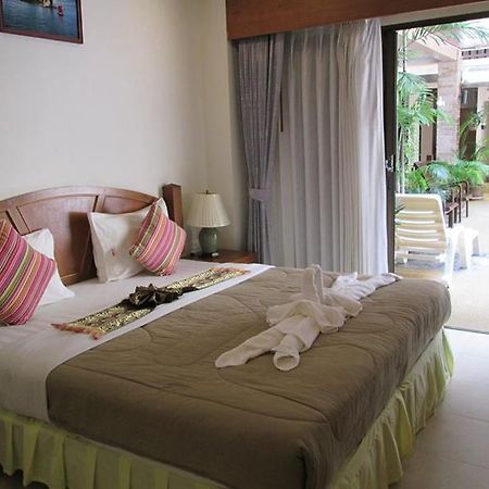 Mt Hotel Patong Пхукет Экстерьер фото